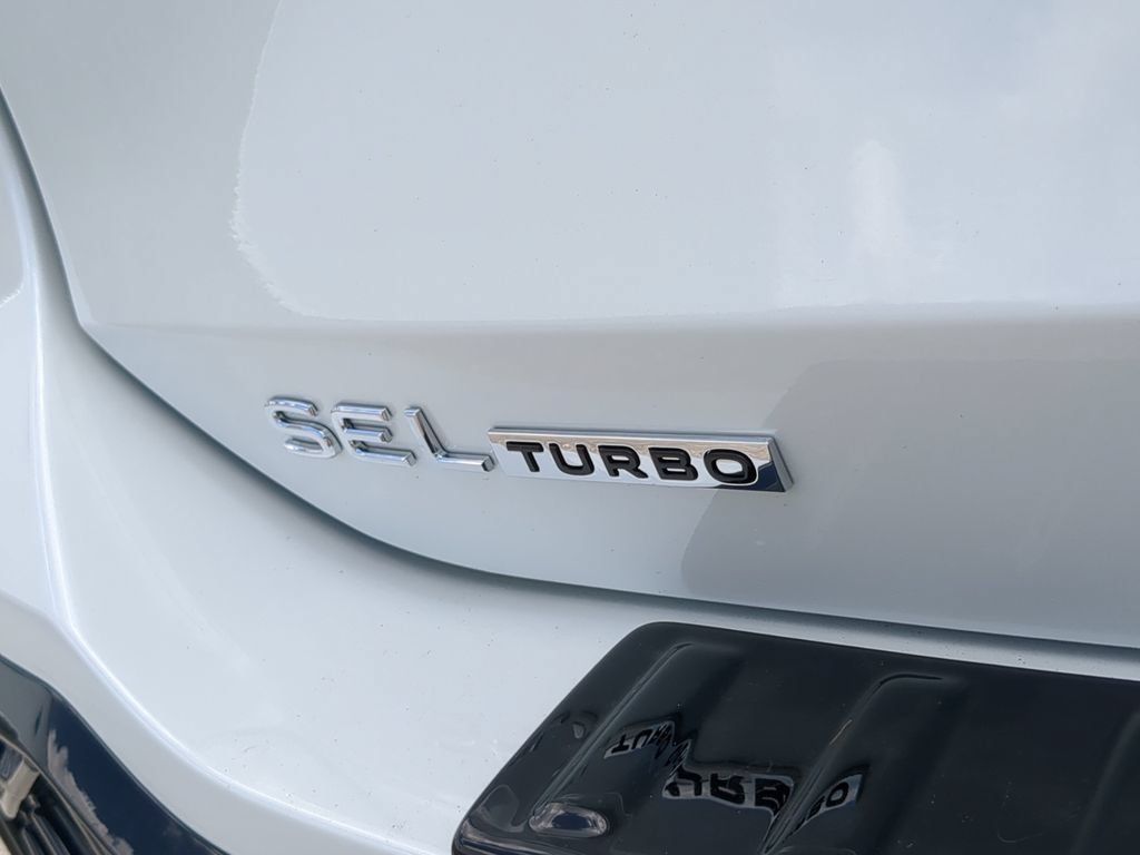 New 2026 Volkswagen Tiguan SEL R-Line AWD/4WD image 10