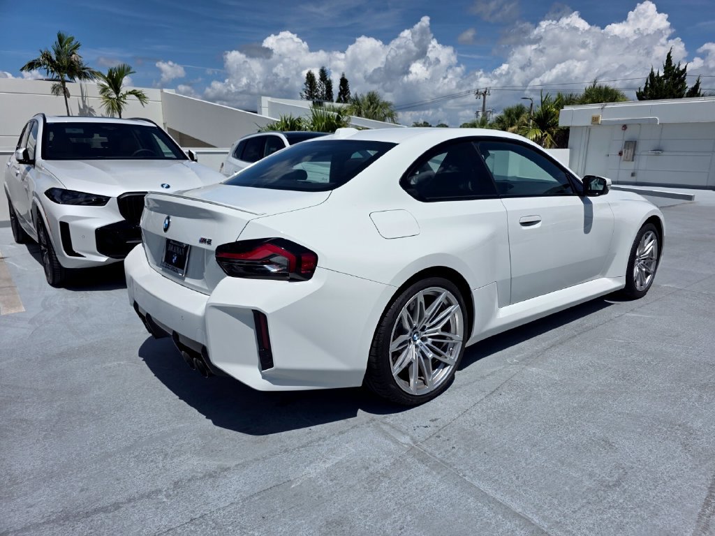 New 2026 BMW M2 w/ Lighting Package RWD image 4