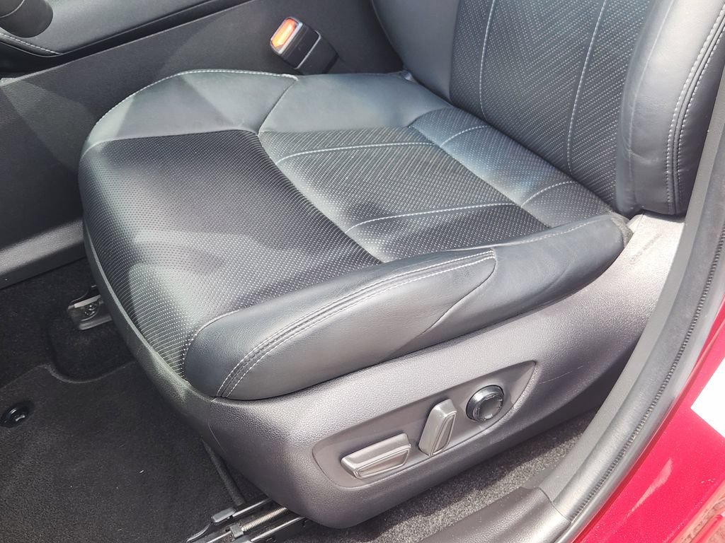 Used 2021 Toyota Venza Limited AWD/4WD image 19