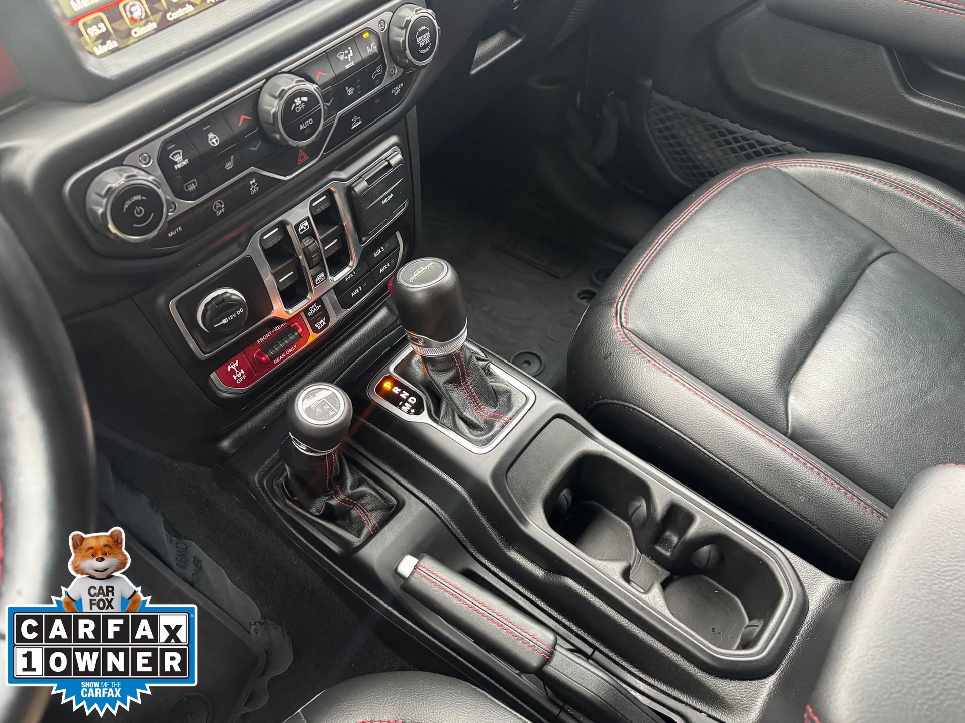 Used 2023 Jeep Gladiator Rubicon w/ Cold Weather Group image 14