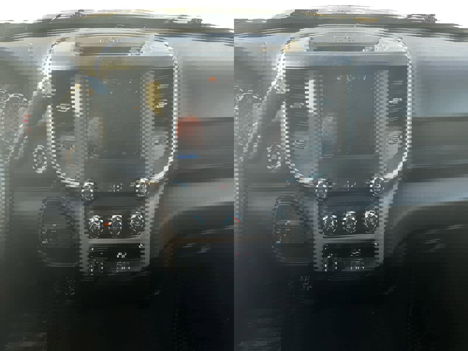 Used 2022 RAM 3500 Big Horn image 12