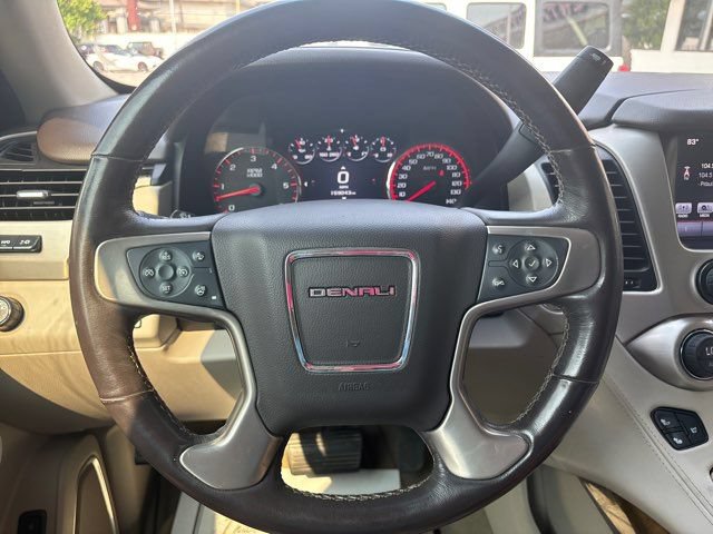 Used 2016 GMC Yukon Denali RWD image 27