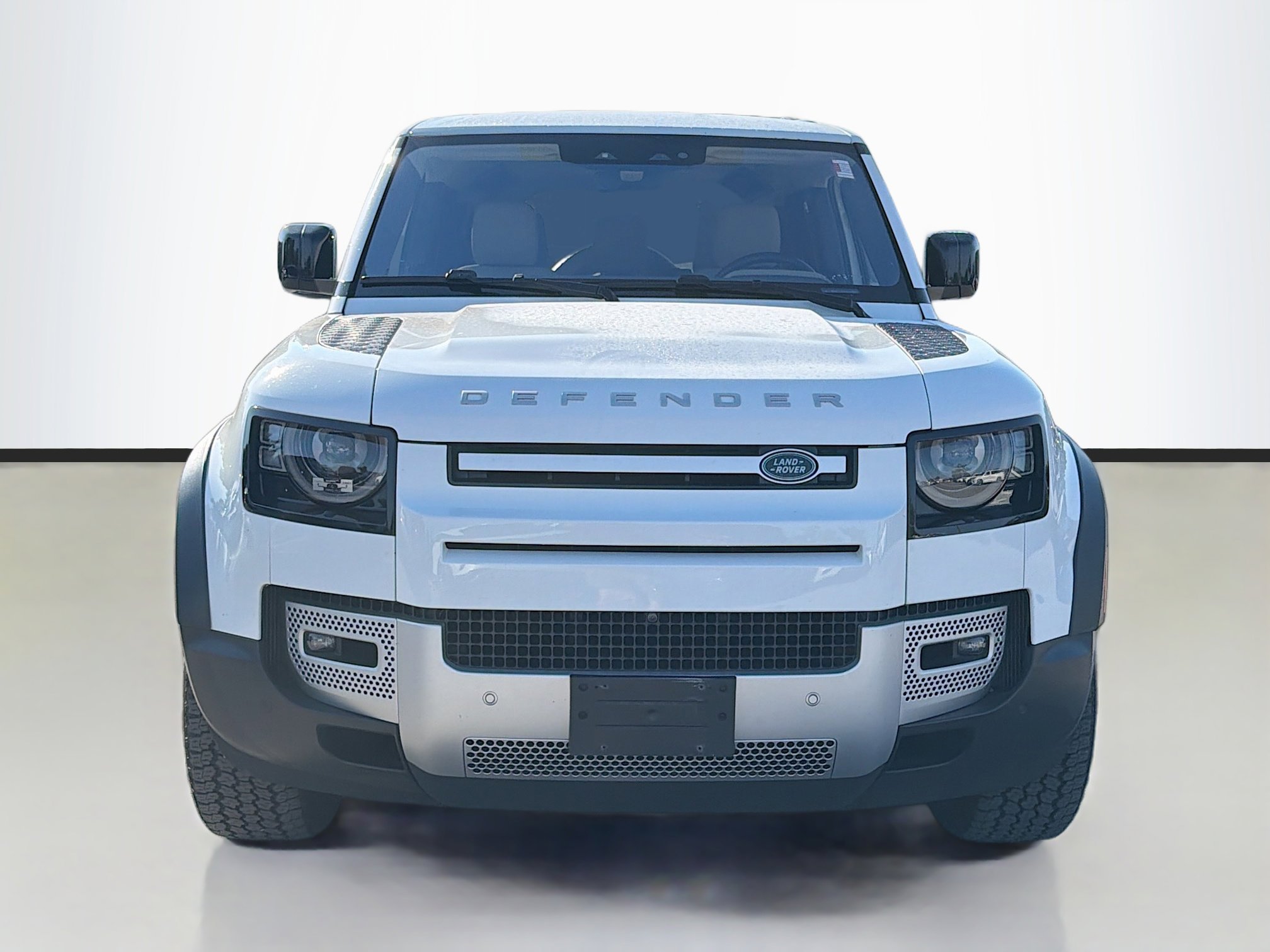 Used 2022 Land Rover Defender 110 SE image 8