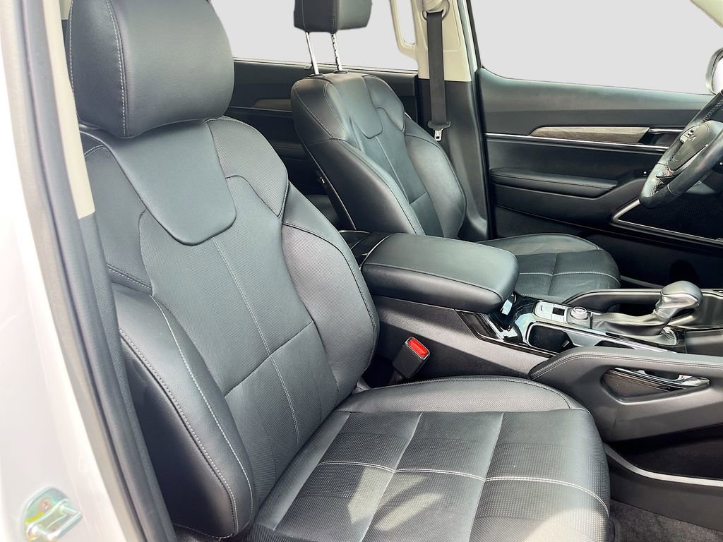 Used 2022 Kia Telluride EX image 30