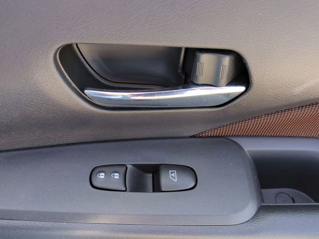 Used 2023 Nissan Kicks SR FWD image 33