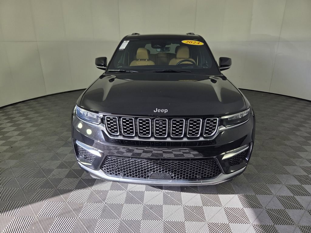 Used 2024 Jeep Grand Cherokee Summit image 3