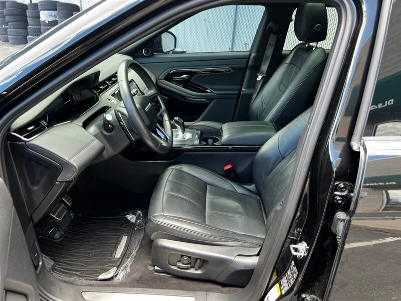 Used 2023 Land Rover Range Rover Evoque R-Dynamic SE AWD/4WD image 17