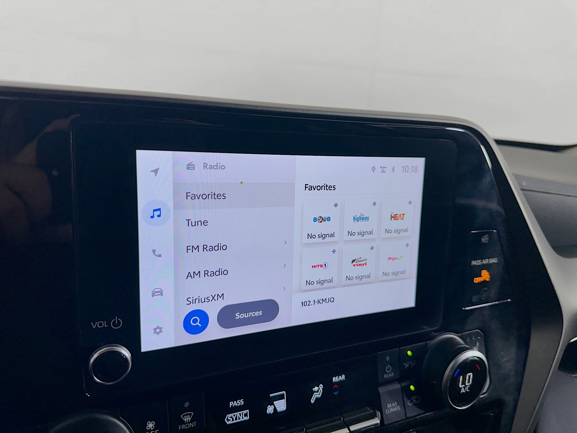 Used 2024 Toyota Highlander XLE image 19