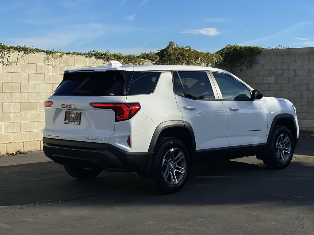 New 2026 GMC Terrain Elevation image 13