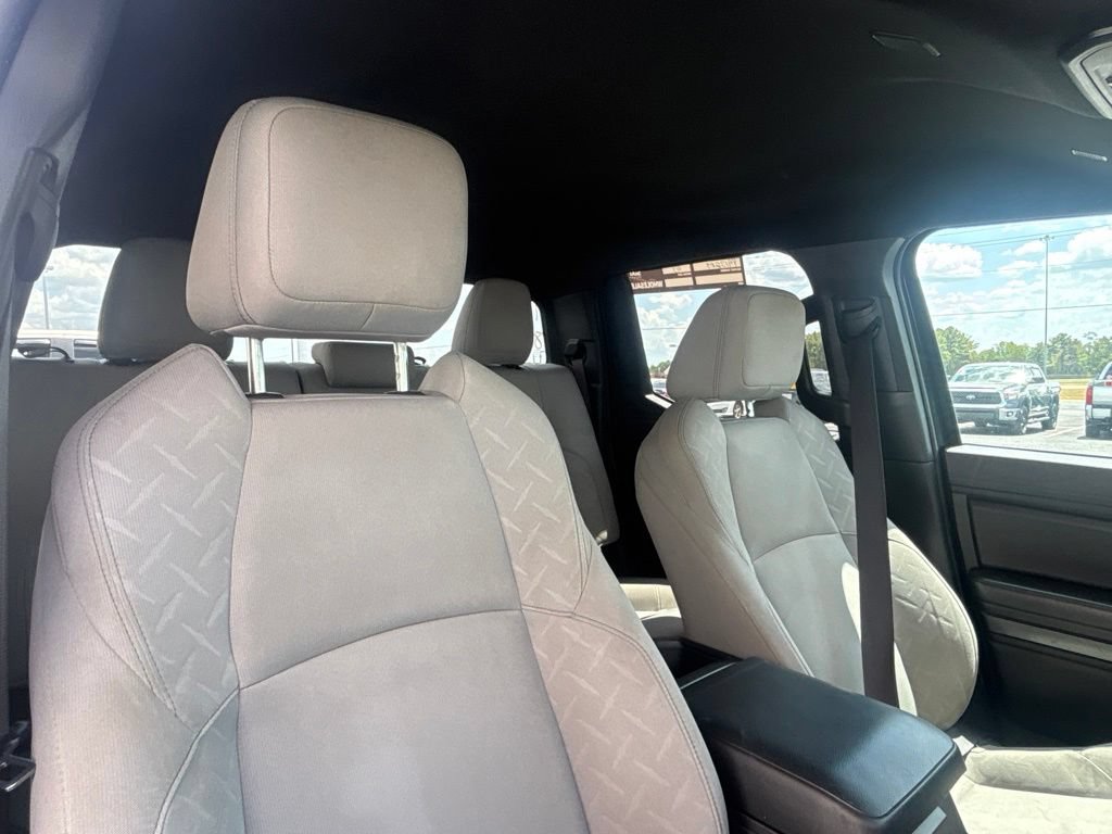Used 2024 Toyota Tacoma SR5 AWD/4WD image 26