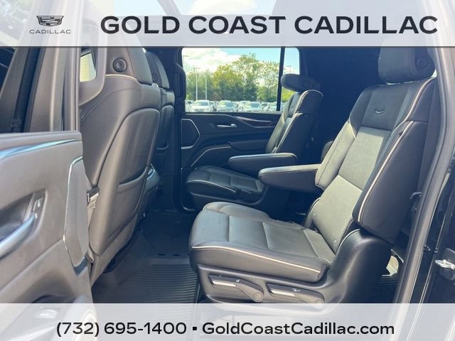 Certified 2024 Cadillac Escalade ESV Premium Luxury w/ LPO, Floor Liner Package AWD/4WD image 15