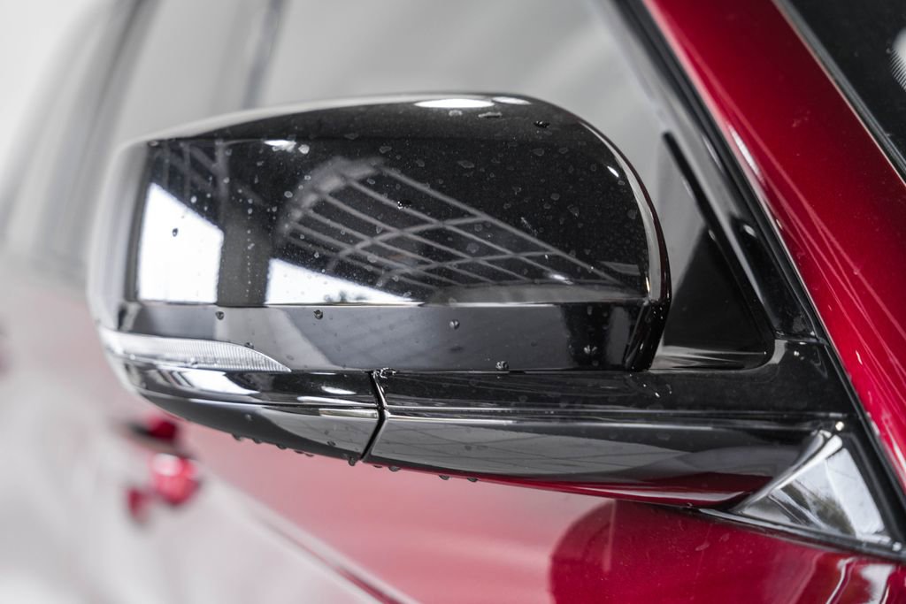 New 2025 Jeep Grand Cherokee Altitude image 14