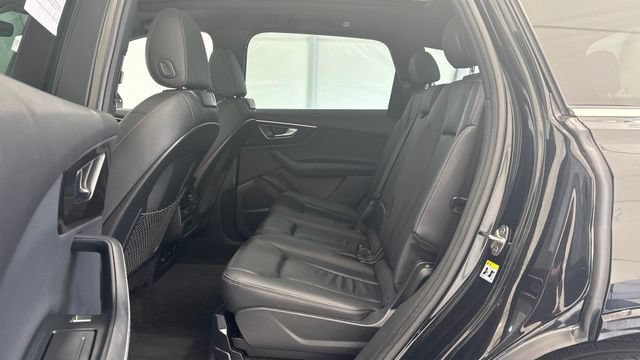 Used 2025 Audi Q7 3.0T Premium Plus AWD/4WD image 19