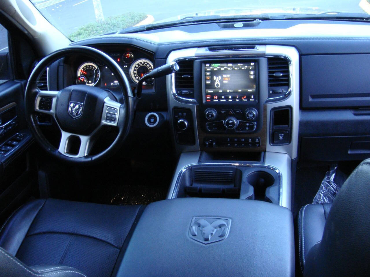 Used 2018 RAM 3500 Laramie w/ Convenience Group image 19