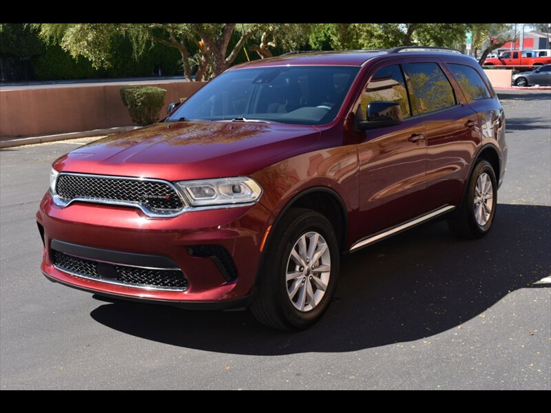 Used 2023 Dodge Durango SXT Launch Edition RWD image 3