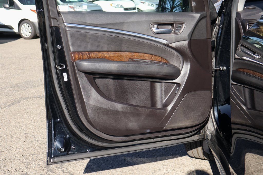 Used 2019 Acura MDX FWD w/ Technology Package image 16