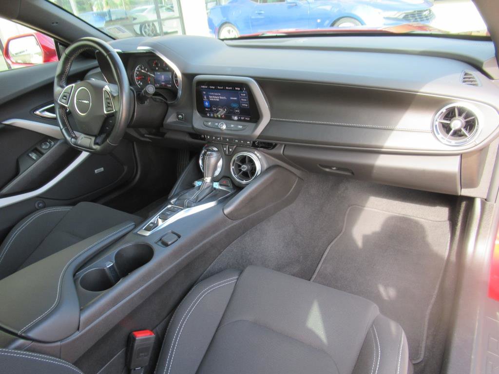 Used 2021 Chevrolet Camaro LT w/ RS Package image 11