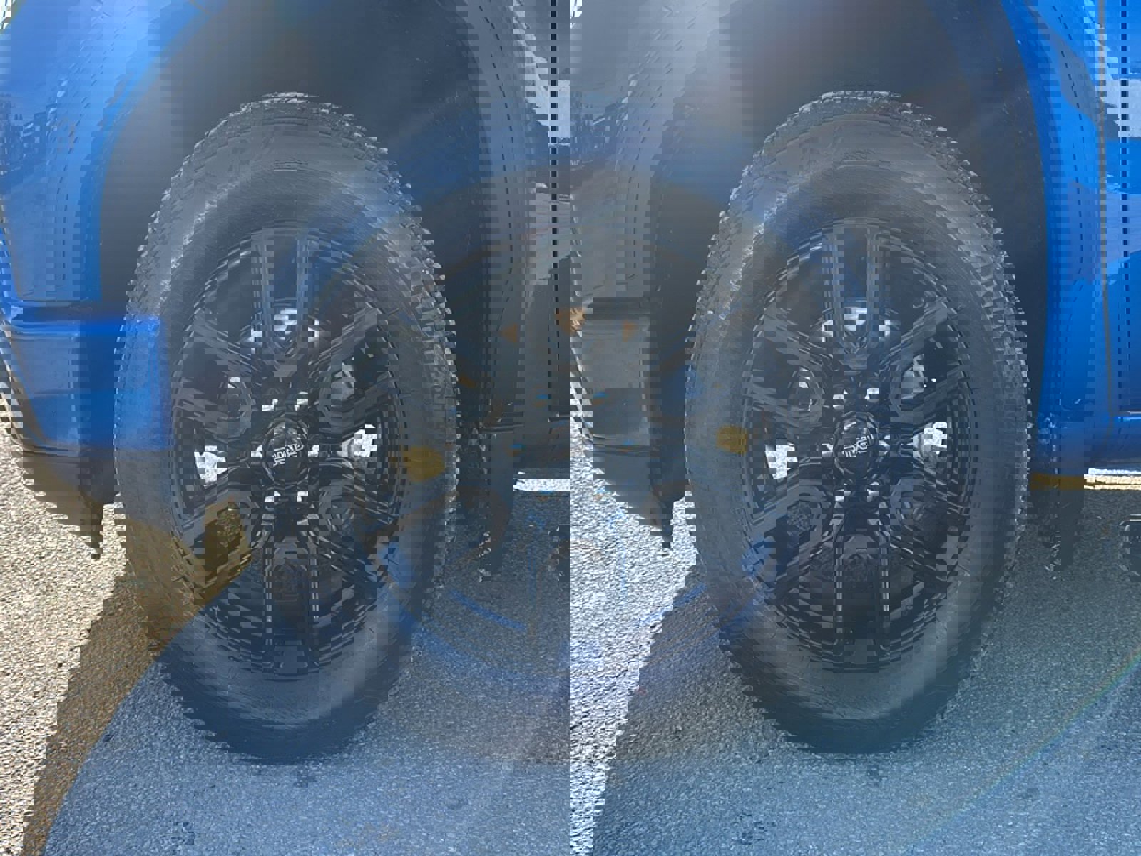 Used 2023 GMC Sierra 1500 Elevation image 37