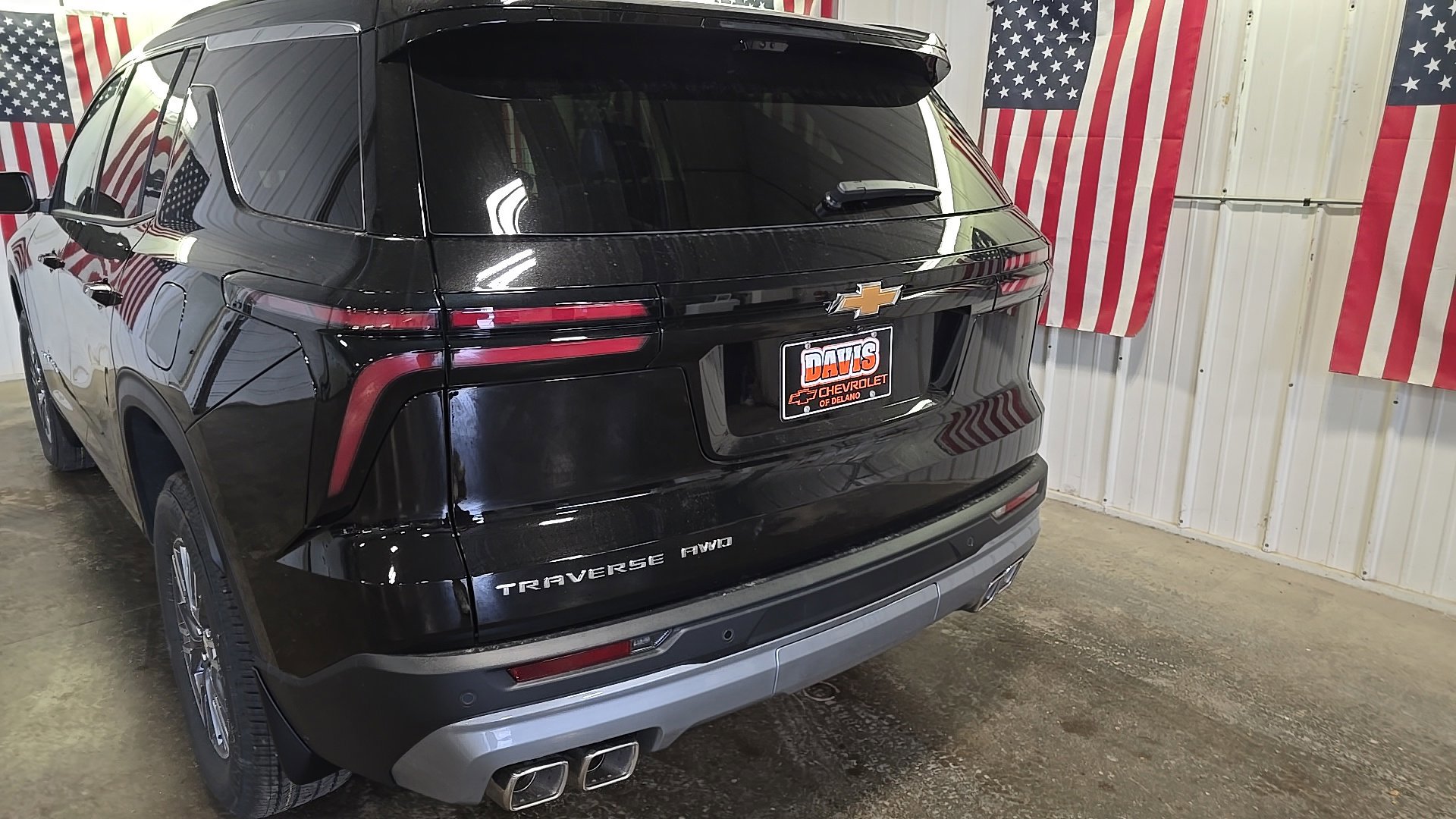 New 2026 Chevrolet Traverse LT w/ Driver Confidence Package AWD/4WD image 8