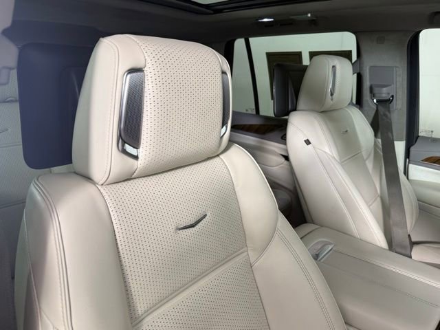 Used 2024 Cadillac Escalade Sport Platinum AWD/4WD image 34