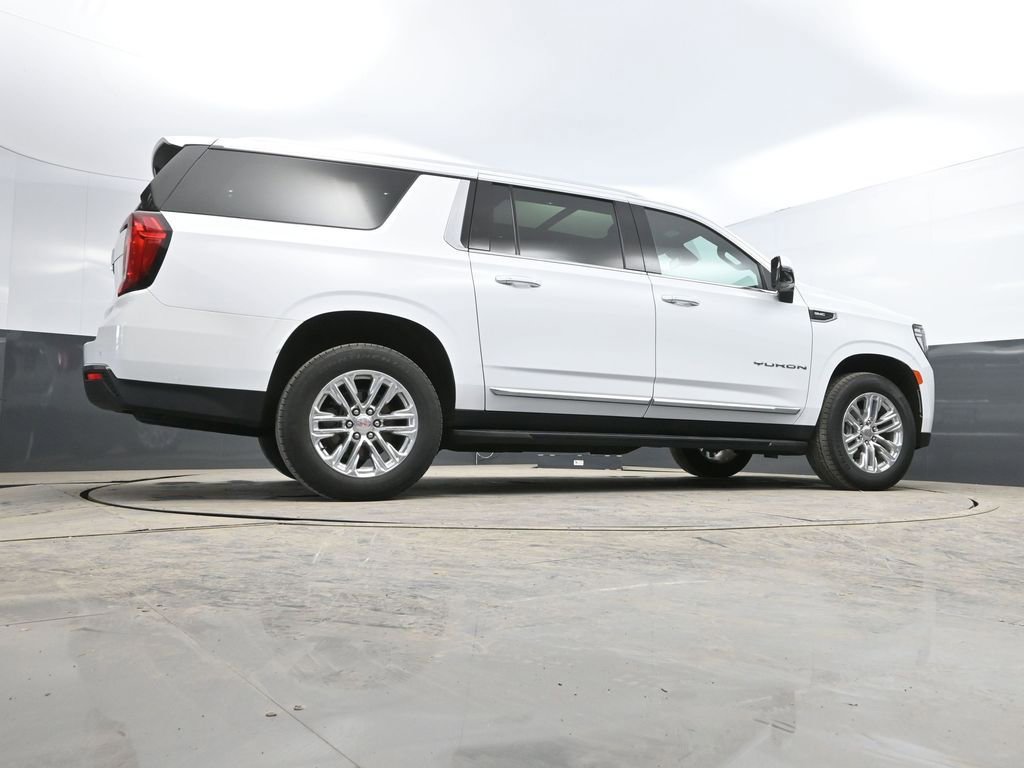 Used 2023 GMC Yukon XL SLT w/ SLT Luxury Package image 38