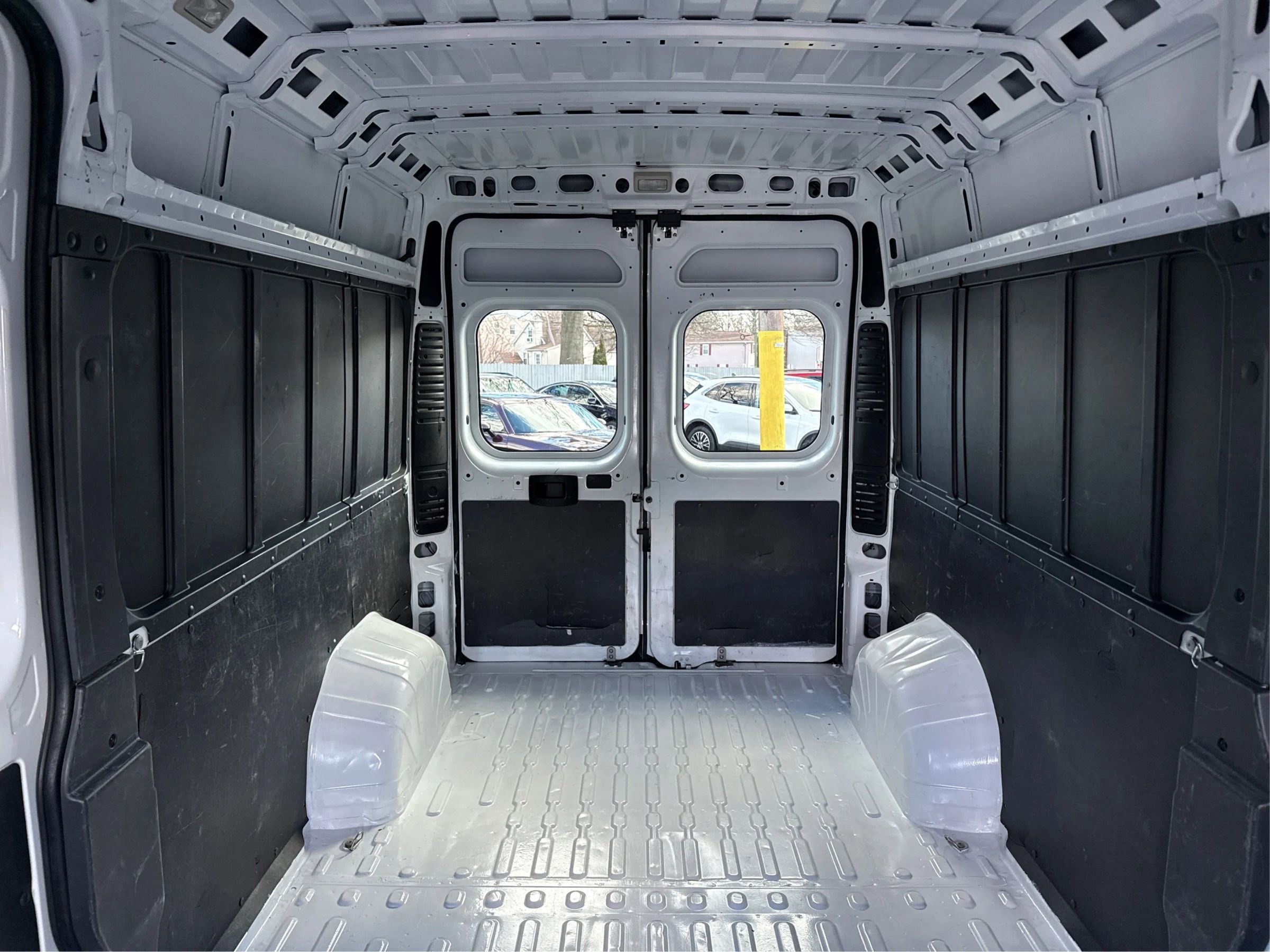 Used 2021 RAM ProMaster 2500 FWD image 12