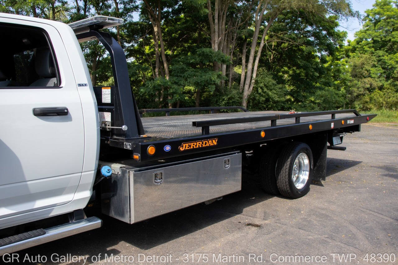 Used 2024 RAM 5500 SLT w/ Quick Order Package 2YG SLT AWD/4WD image 19