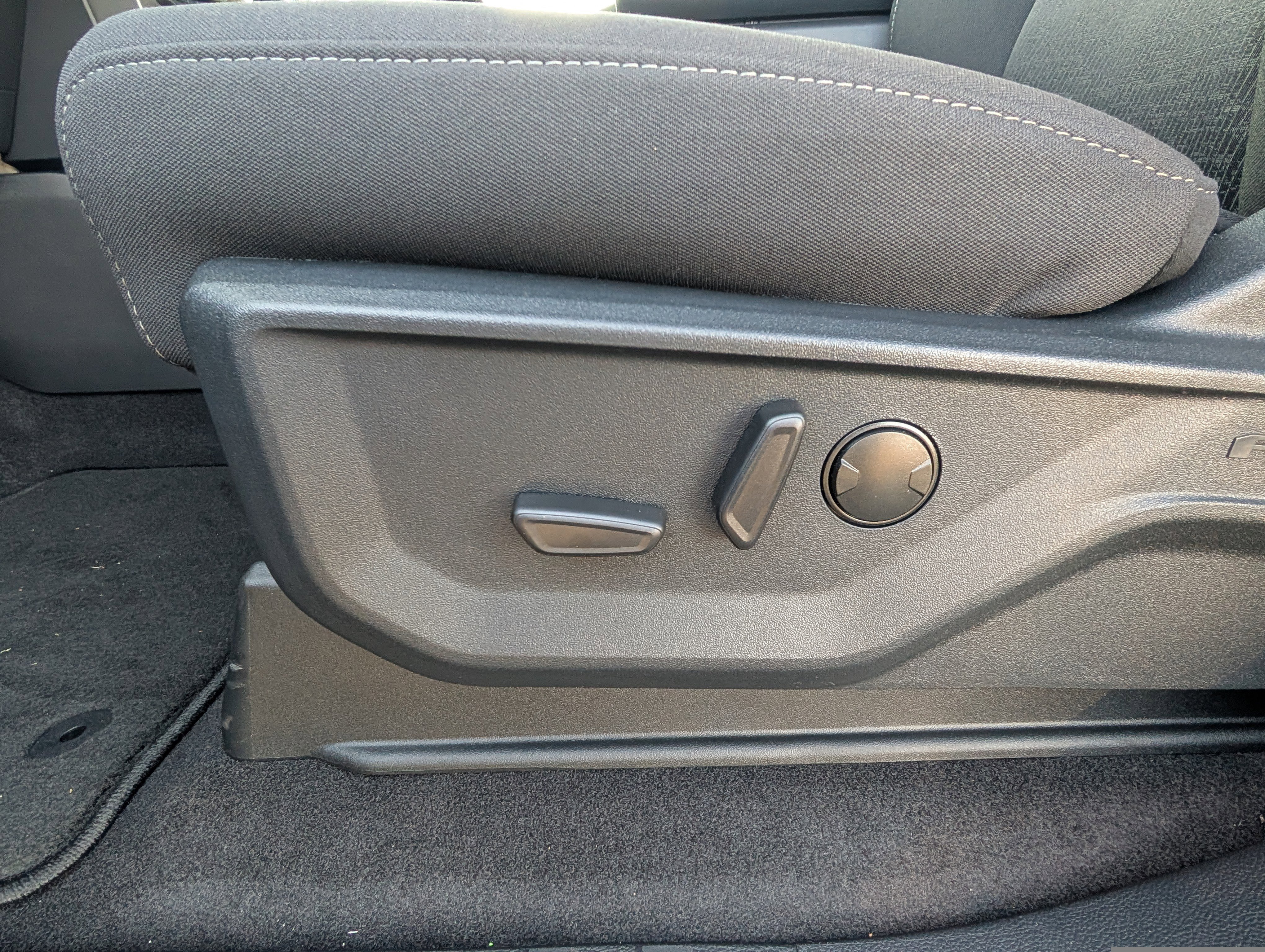 New 2025 Ford F150 XLT w/ Equipment Group 302A MID image 16