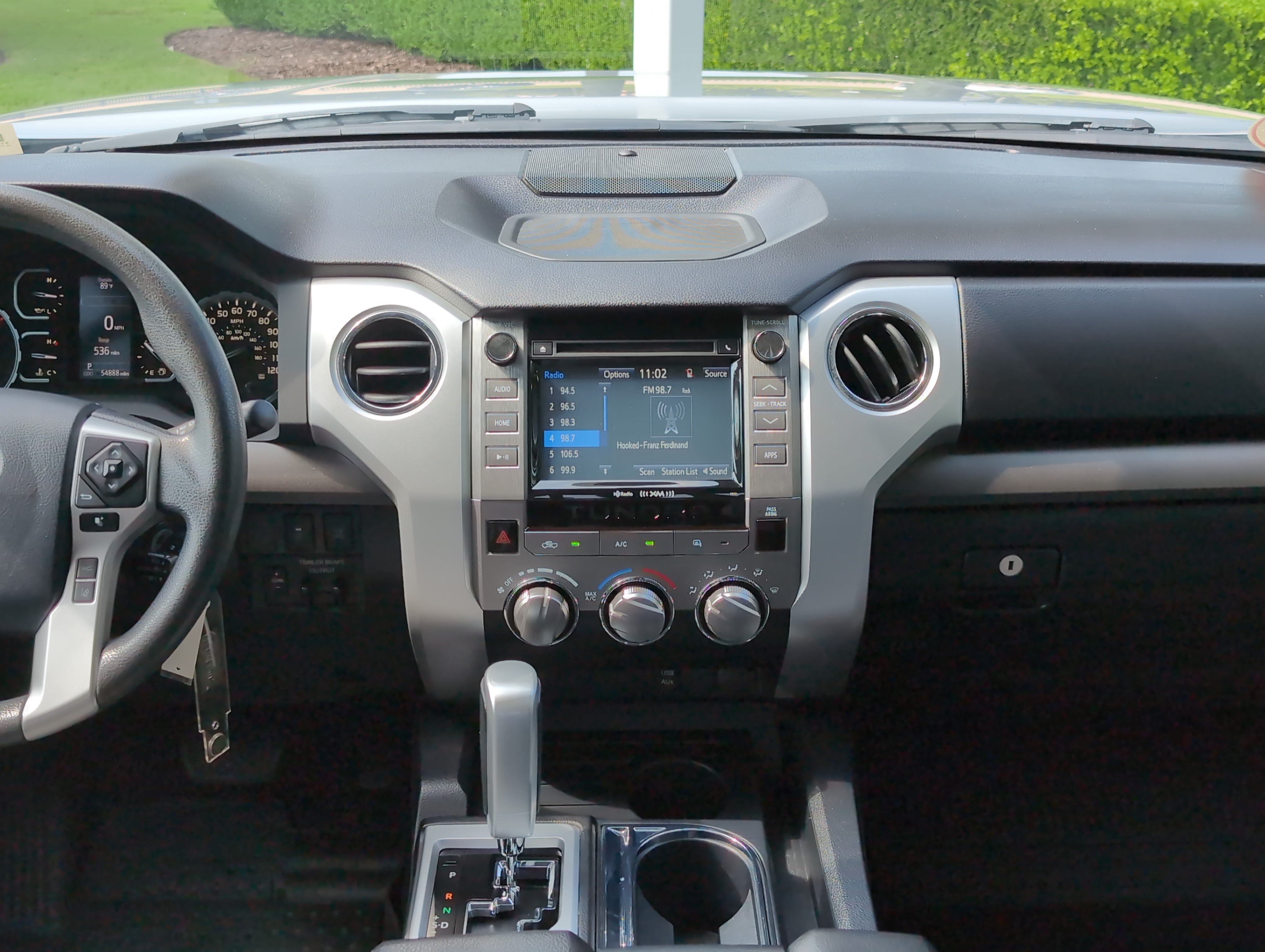 Used 2019 Toyota Tundra SR5 w/ SR5 Upgrade Package RWD image 28