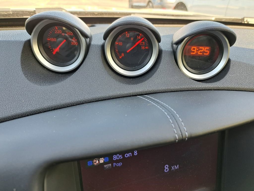 Used 2014 Nissan 370Z Touring w/ Sport Package image 18