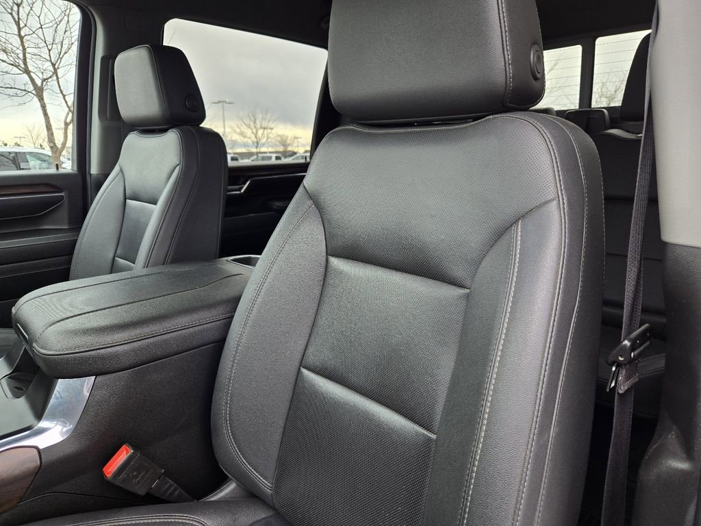 Used 2024 GMC Sierra 3500 SLT w/ SLT Premium Package AWD/4WD image 17