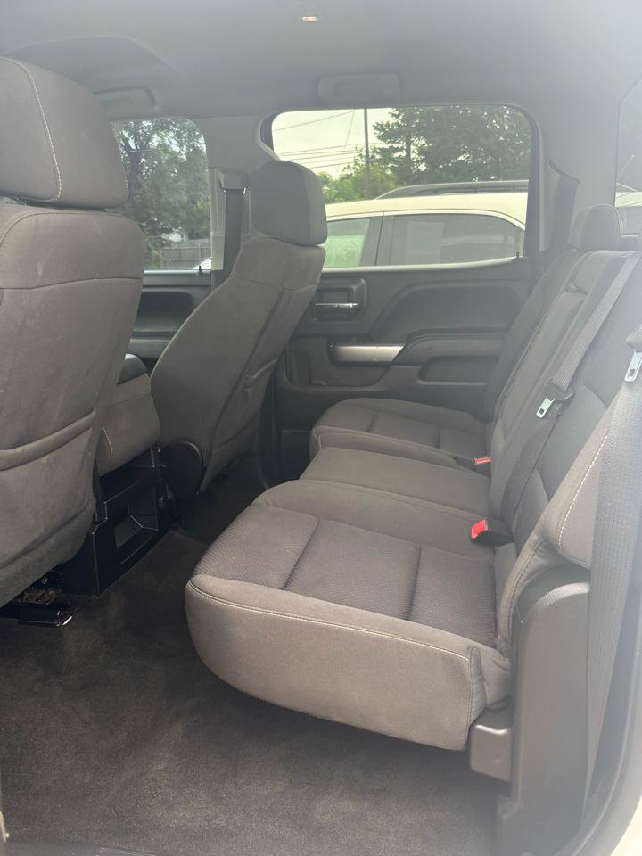 Used 2018 Chevrolet Silverado 1500 LT w/ Texas Edition RWD image 6