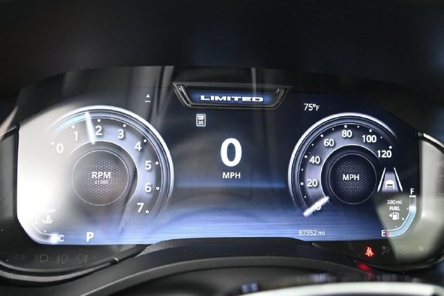 Used 2025 RAM 1500 Limited AWD/4WD image 38