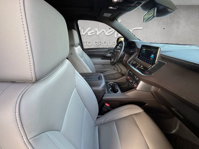 Used 2024 Chevrolet Suburban Z71 w/ Luxury Package AWD/4WD image 30