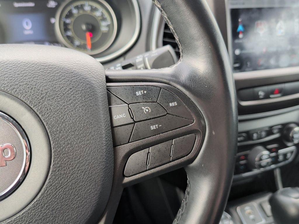 Used 2019 Jeep Cherokee Trailhawk w/ Cold Weather Group AWD/4WD image 23