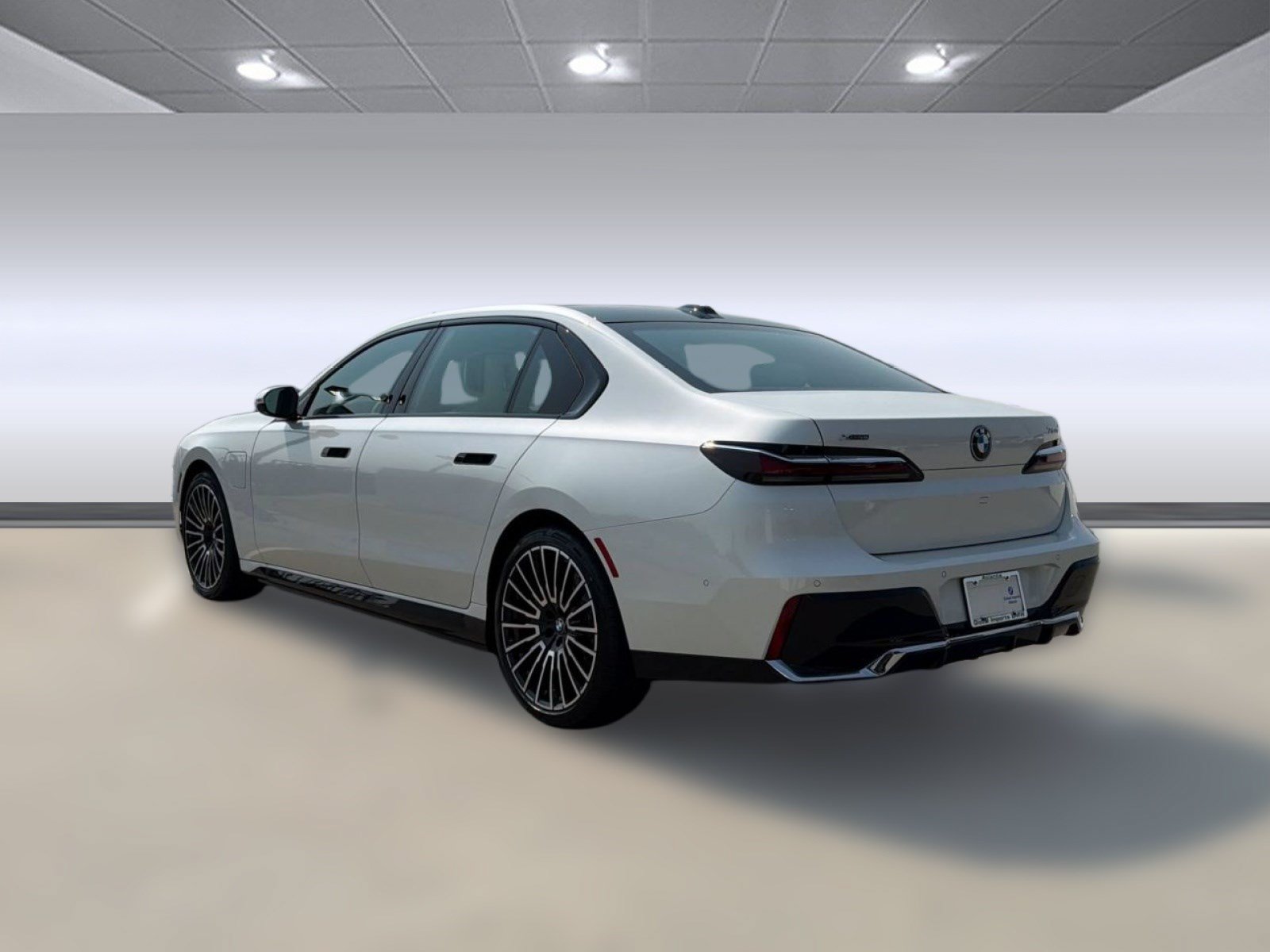 New 2026 BMW 750e xDrive AWD/4WD image 3