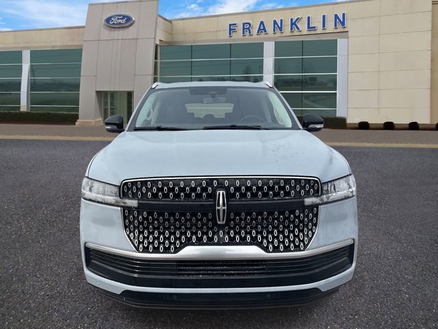 New 2026 Lincoln Navigator L Premier image 2