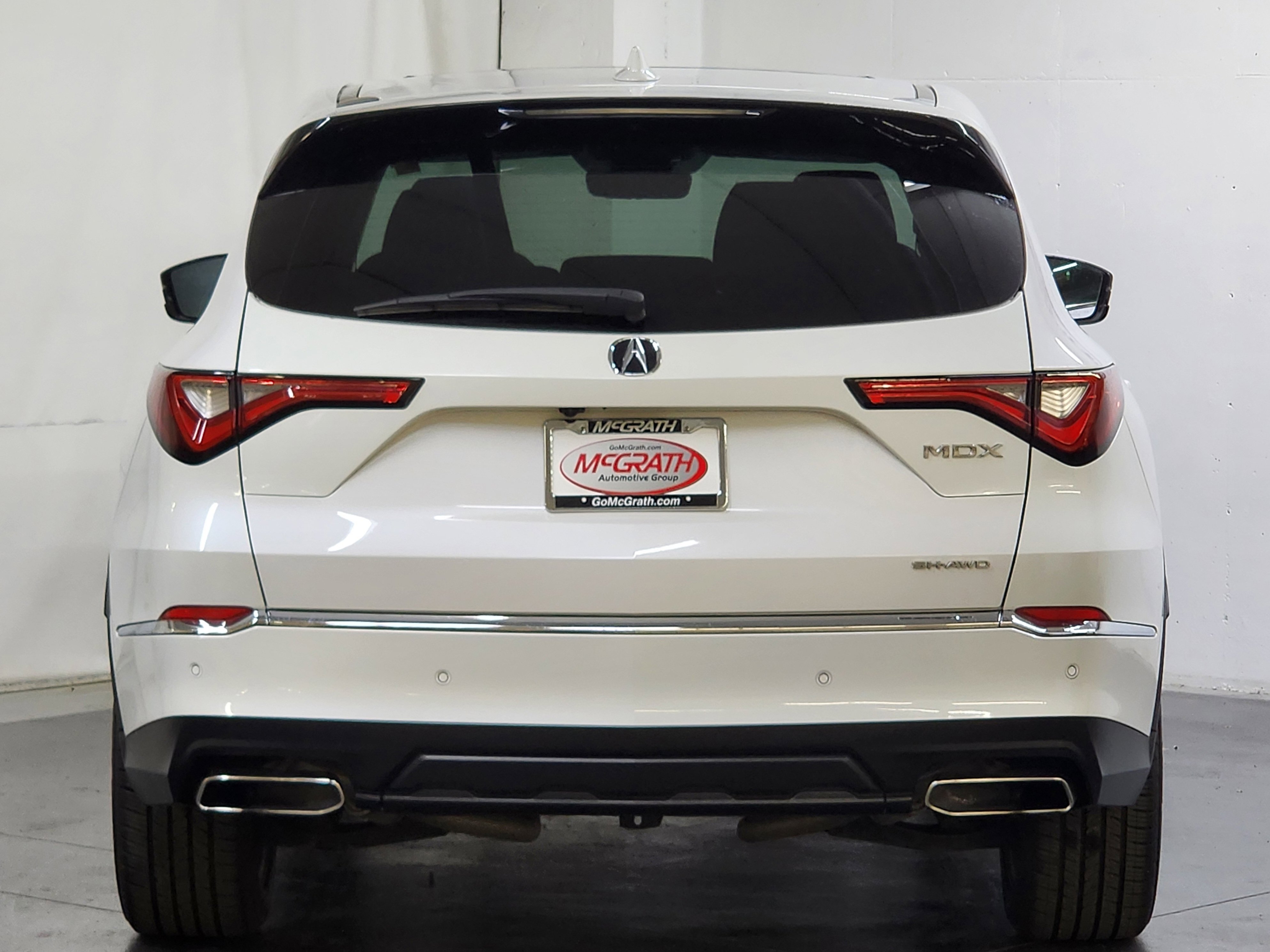 Used 2023 Acura MDX SH-AWD w/ Technology Package image 7