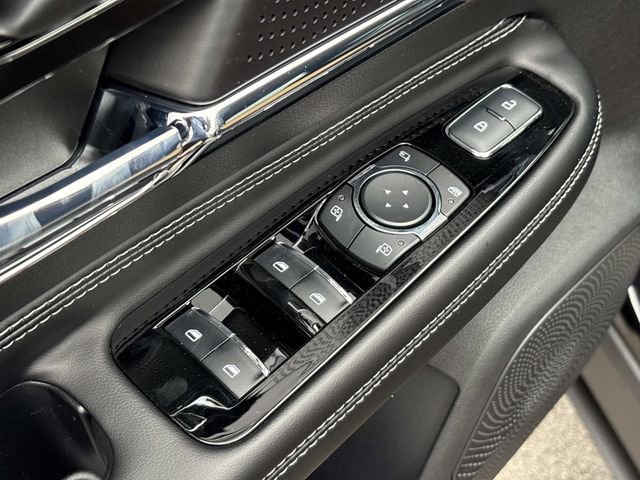 New 2026 Lincoln Corsair Premiere image 21