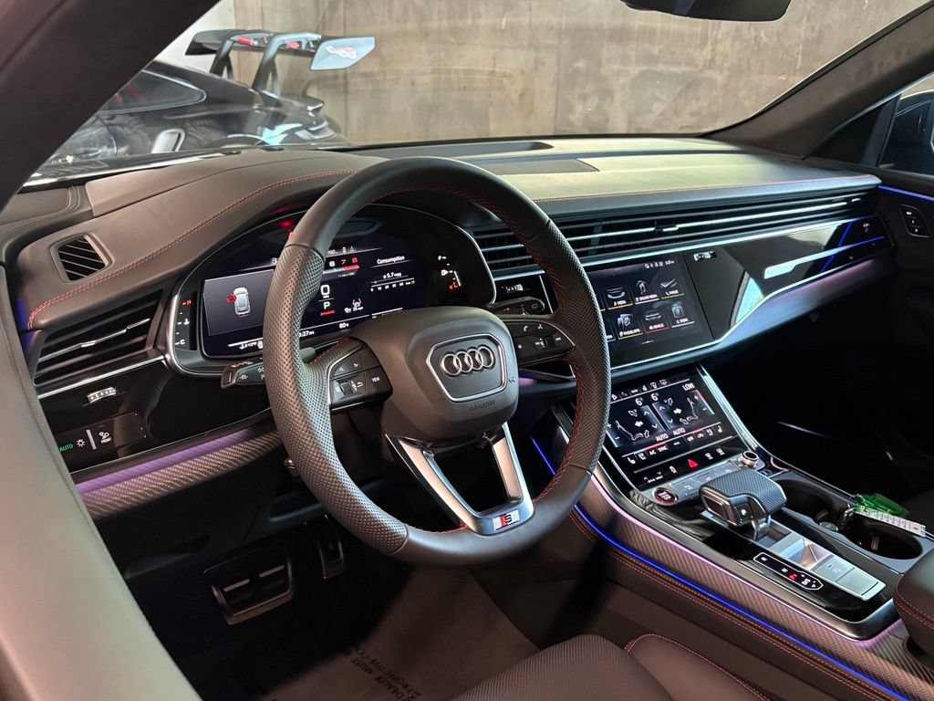 New 2026 Audi SQ8 Prestige AWD/4WD image 4