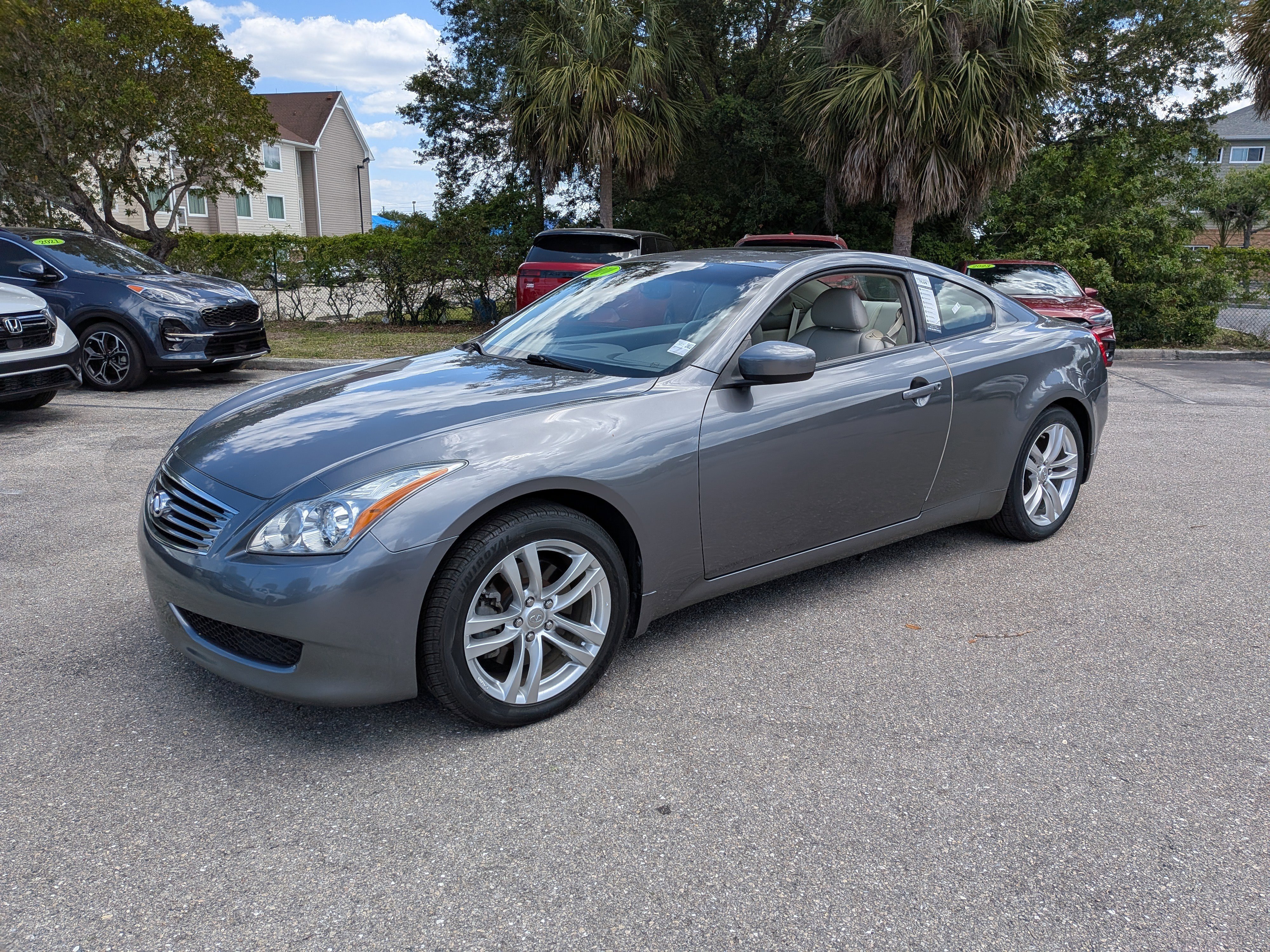 Used 2010 INFINITI G37 x w/ Premium Pkg image 8