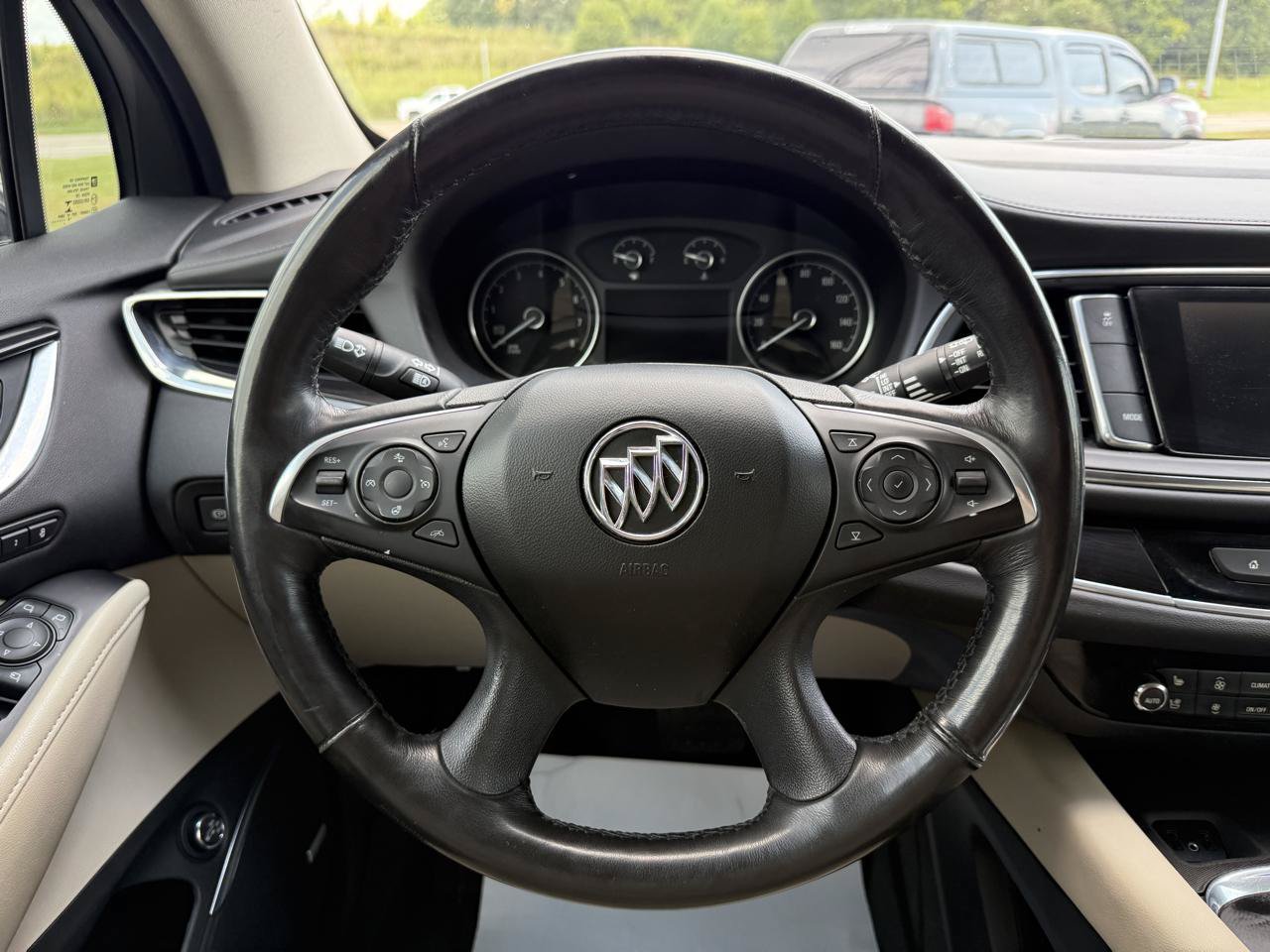 Used 2019 Buick Enclave Premium w/ Experience Buick Package FWD image 17
