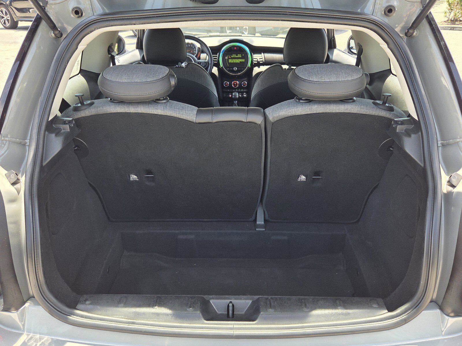 Used 2018 MINI Cooper S image 14