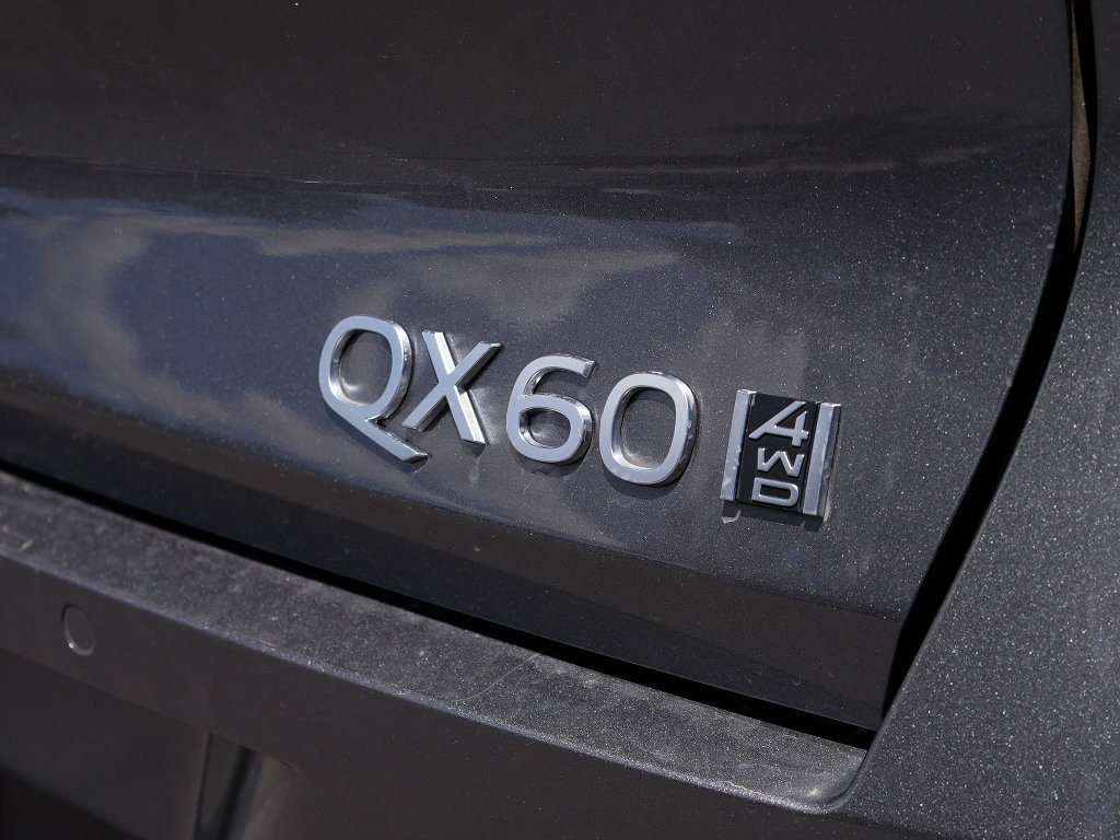 Certified 2026 INFINITI QX60 Luxe w/ Cargo Package AWD/4WD image 9