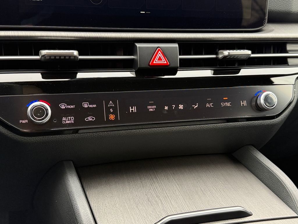 New 2026 Kia Sportage X-Line image 16