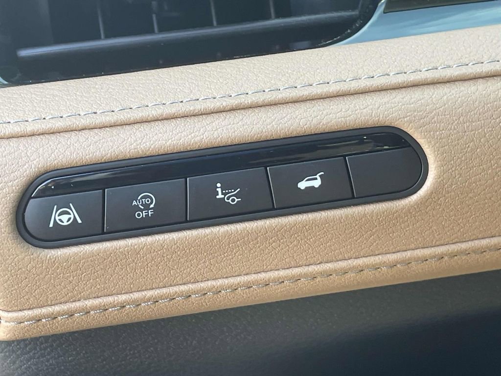 Used 2025 INFINITI QX80 Luxe image 20