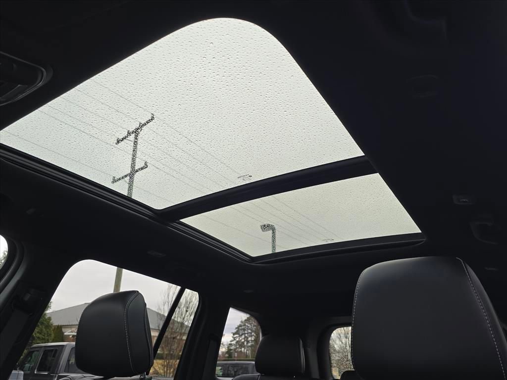 New 2026 Jeep Grand Cherokee Limited image 10