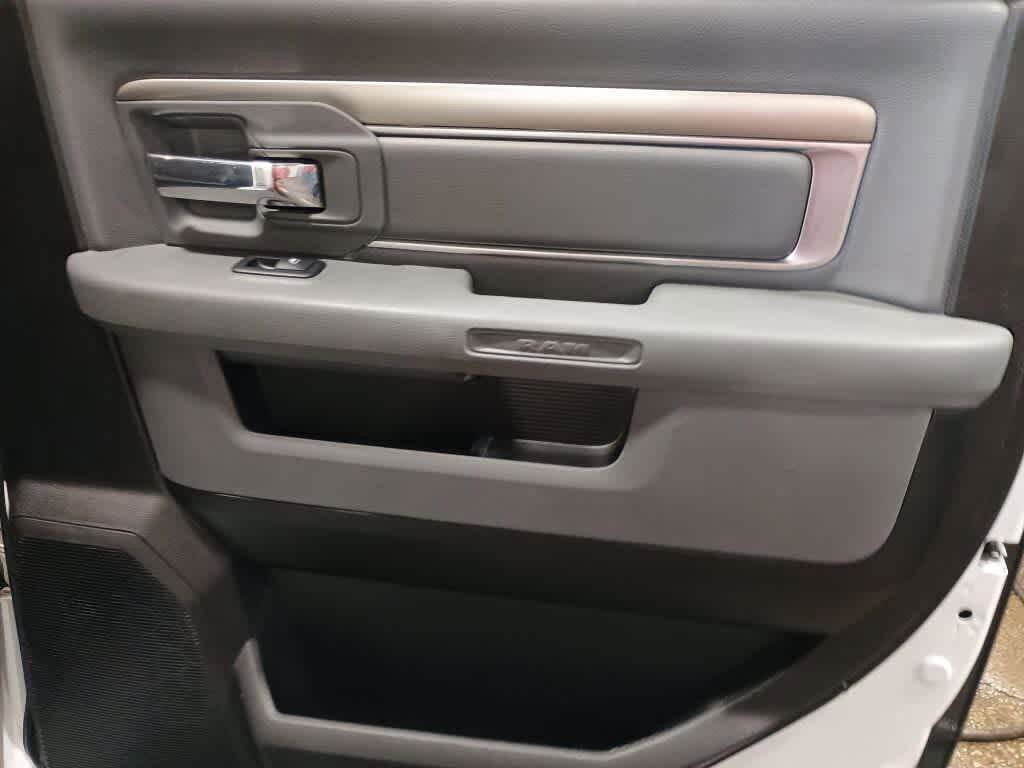 Used 2019 RAM 1500 Classic SLT AWD/4WD image 21