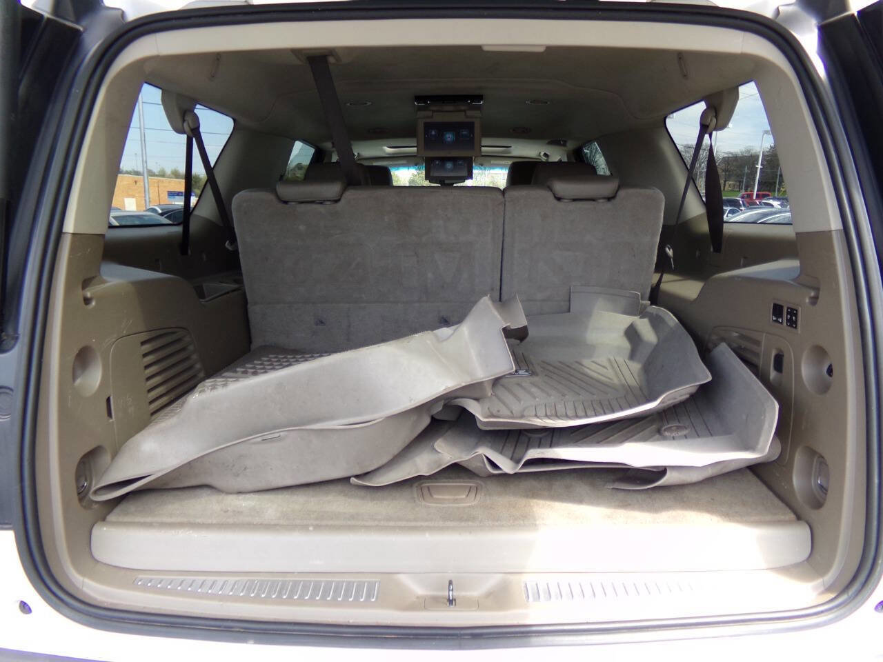 Used 2018 GMC Yukon XL SLT w/ Open Road Package image 16