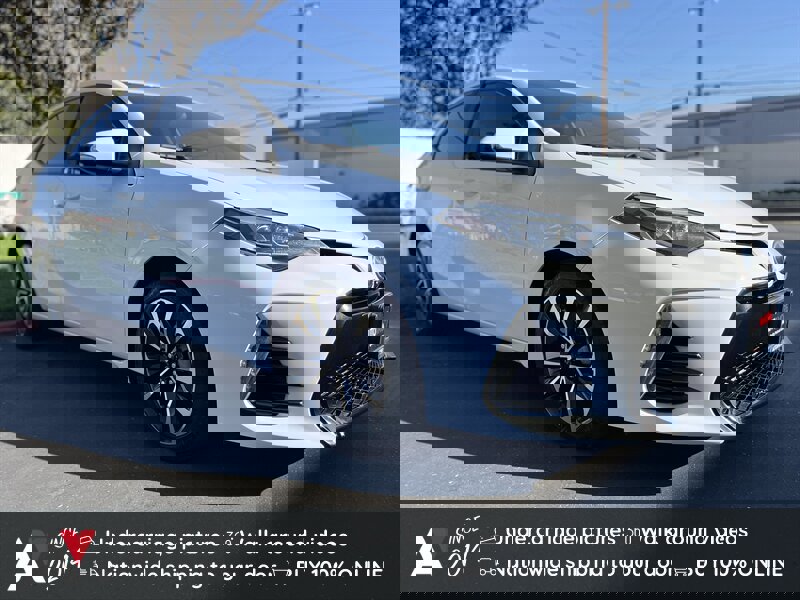 Used 2017 Toyota Corolla SE image 1